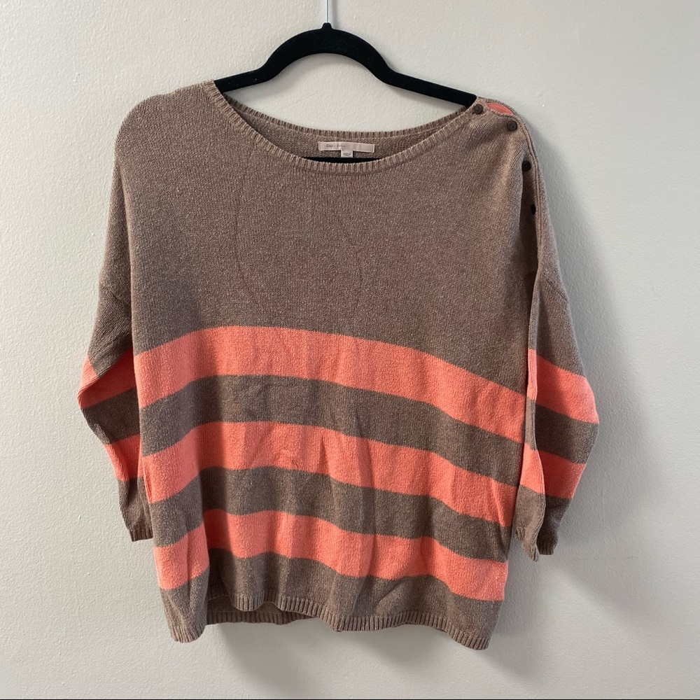 GAP TAN AND SALMON SWEATER